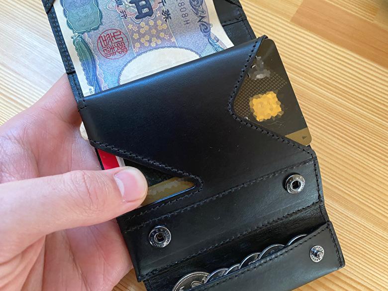 【1年使用】abrAsus 薄い財布 ブッテーロレザー レビュー。デメリットも。エイジングを楽しむミニマルな財布。