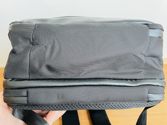 Evoon トラベルバックパックをレビュー。大容量なのに日常使いできるサイズ感が魅力のリュック。【口コミ・評判の参考に】