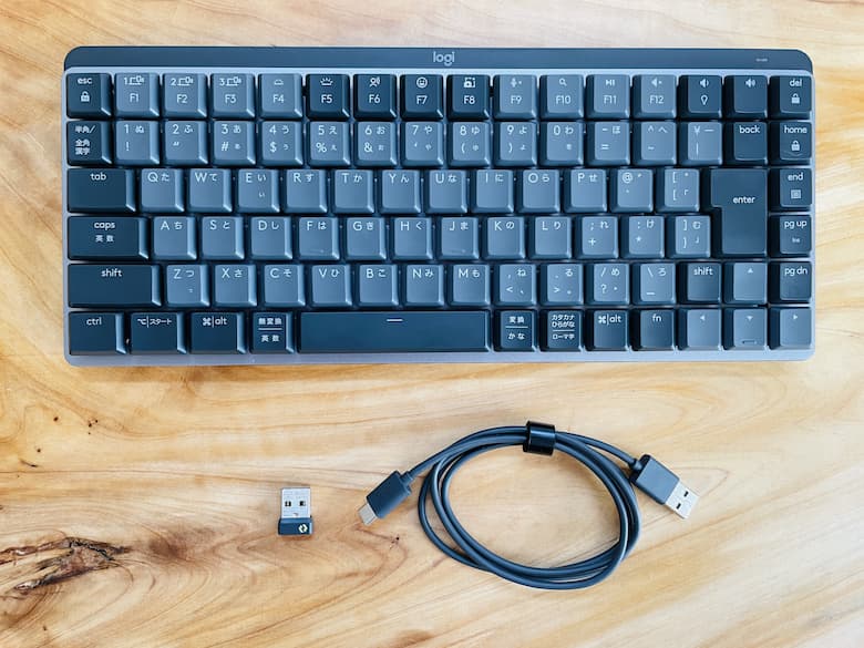 MX Mechanical と Mini（KX850）をレビュー。茶軸と赤軸の比較。薄型でキーが打鍵しやすいメカニカルキーボード。