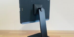 PITAKA-MagEZ-Stand_16-300x150.jpg