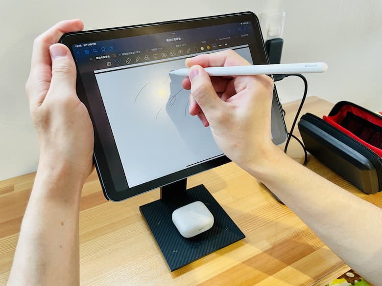 PITAKA MagEZ Standレビュー。iPadをデスクトップ化できる！テレワークに便利なiPadスタンドの完成形。