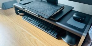 モニター台 ANKER 675 Docking Station SERIES6 Anker 675 USB-C ドッキングステーション (12-in-1, Monitor