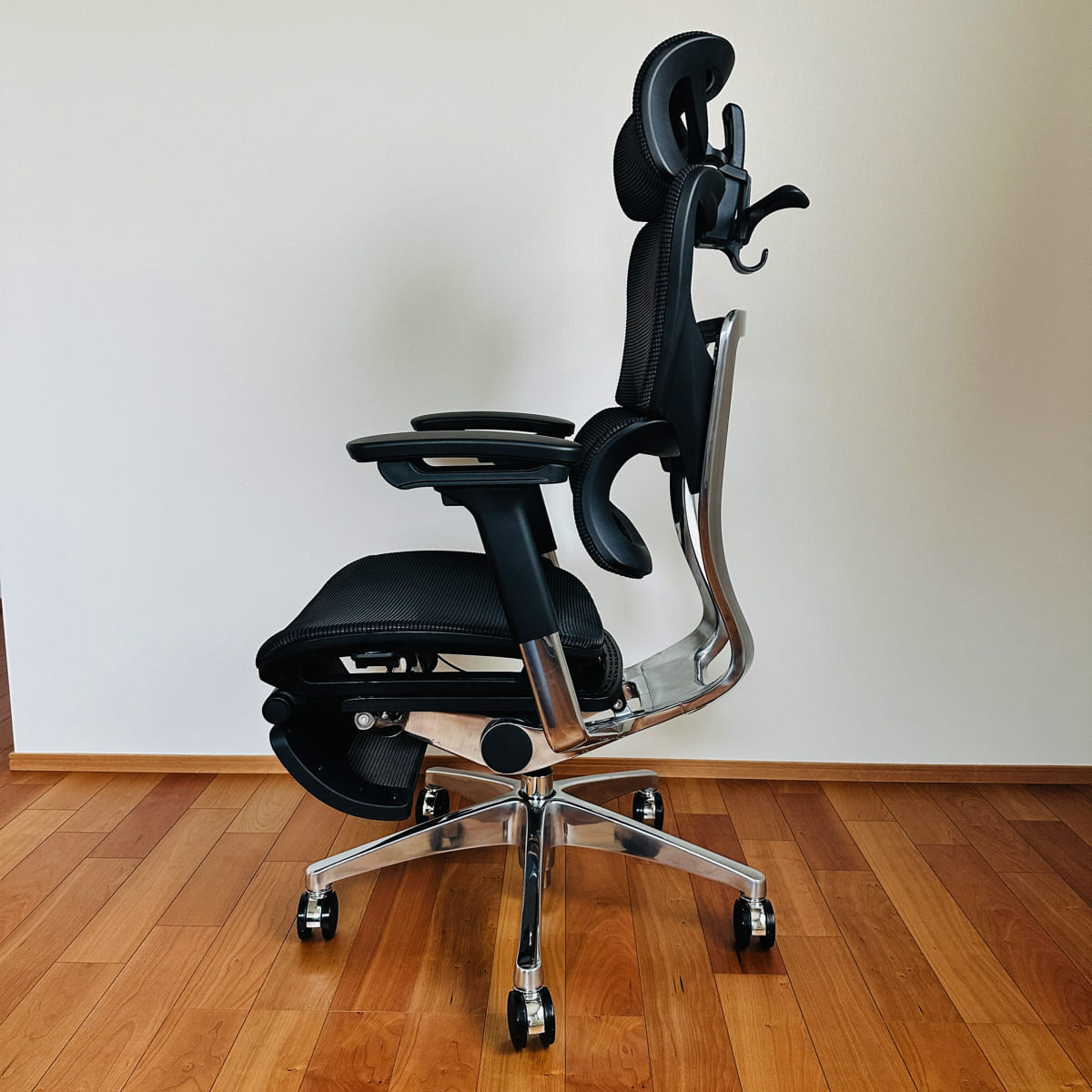 【クーポン付き】COFO Chair Premium口コミレビュー。快適さをカスタマイズ、日本人のための究極ワークチェア。